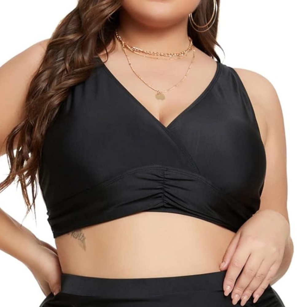 4/$20 Hanna Nikole Women’s Plus Size Black Halter Style Bikini Top Size 20W New